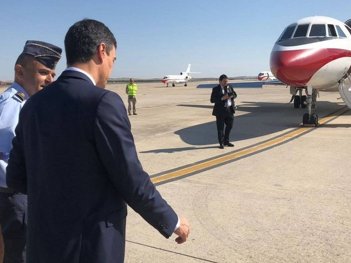 Pedro Sánchez, se dirige al Falcón.