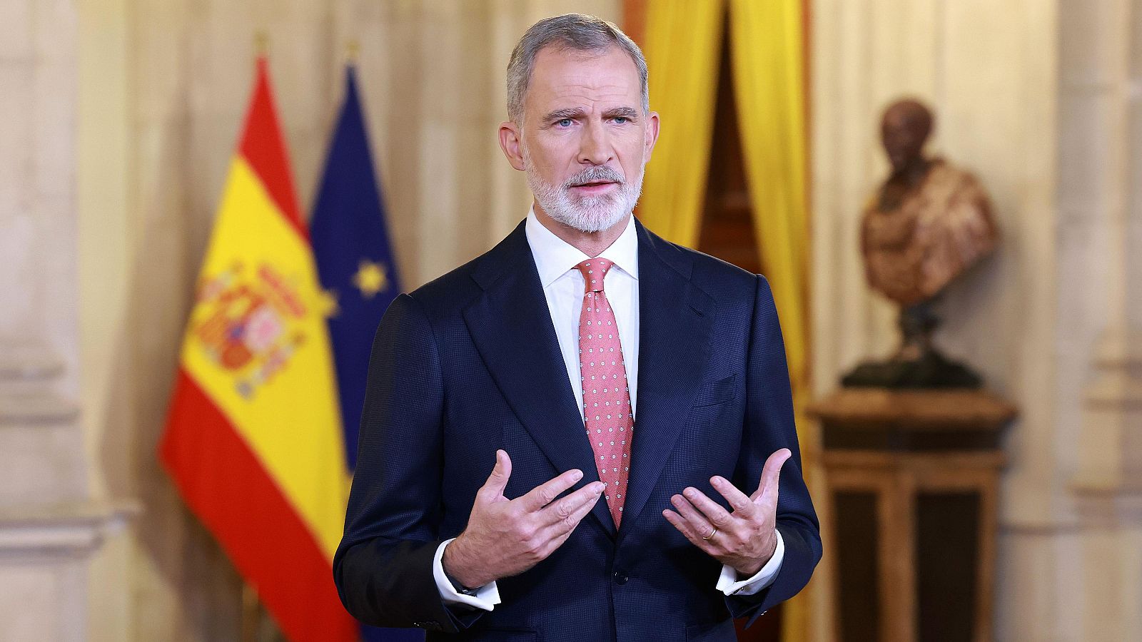 Felipe VI durante su discurso en el Palacio Real.