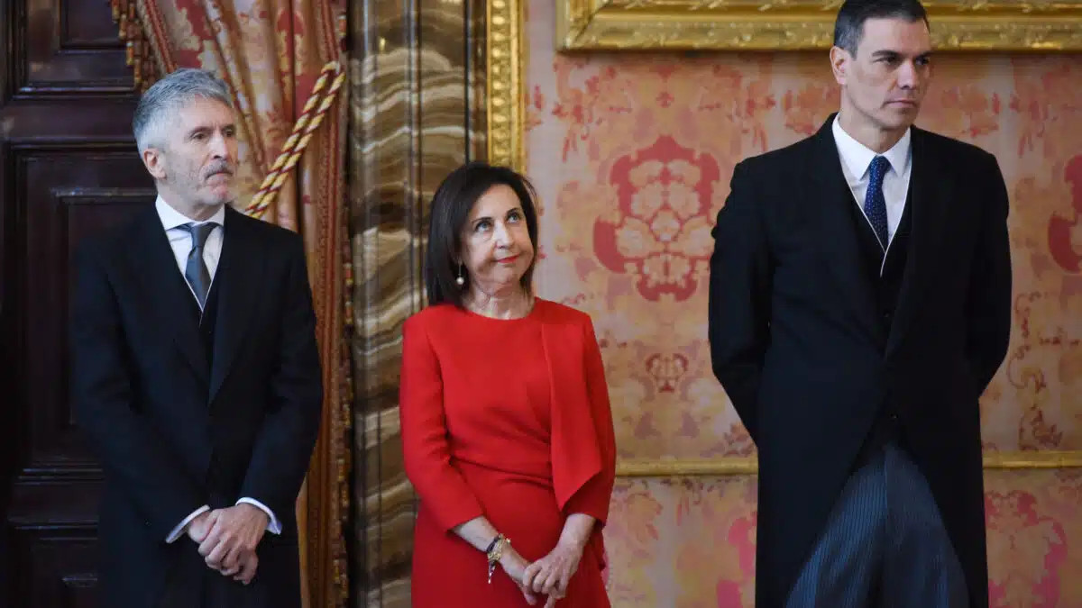 Ministro de Interior, Fernando Grande-Marlaska, ministra de Defensa, Margarita Robles, el presidente del Gobierno, Pedro Sánchez